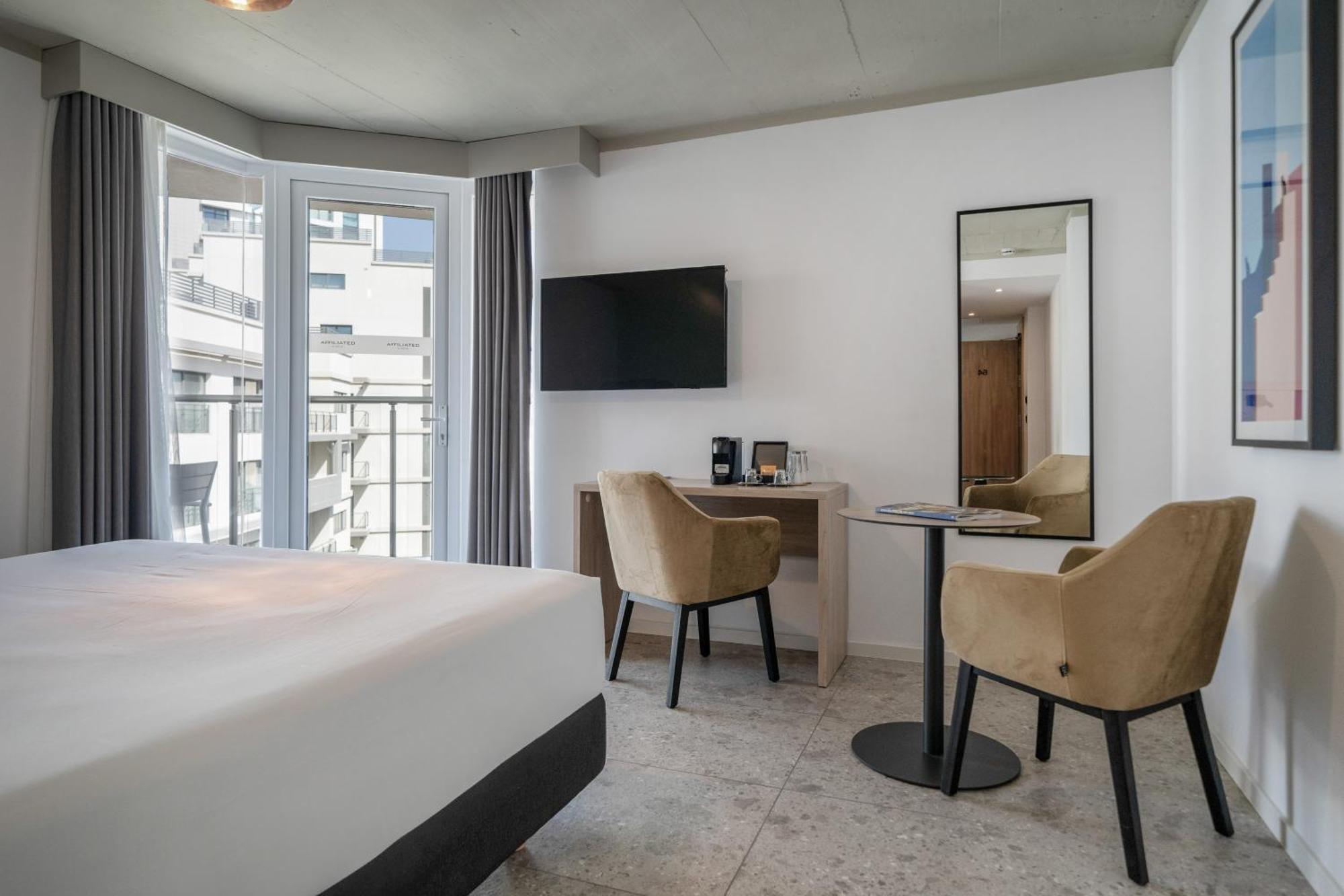 Hotel Mistral St Julian'S, Affiliated By Melia Saint Julian's Екстериор снимка